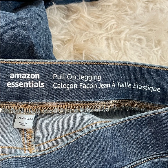 Amazon Essentials Womens Mid-Rise Stretch Pull-On Jegging Size 22W Regular NEW - Picture 9 of 11
